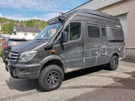 Black Rhino Warlord - Hymer Grand Canyon S / MB Sprinter